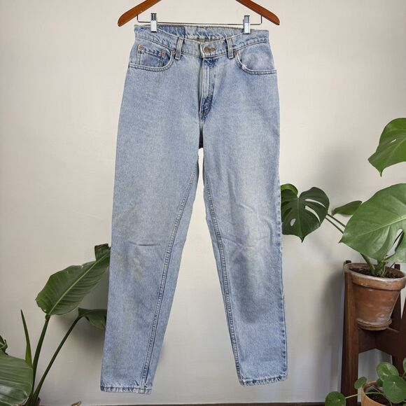 Vintage Levi’s 550 Light Stonewash, Relax Fit Tapered High-Waisted Mom Jeans - Picture 2 of 11